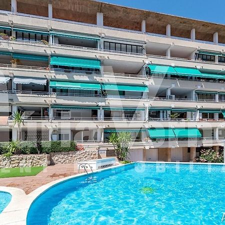 Bbq - Pool - Costa Apartments ซาลอว์ ภายนอก รูปภาพ